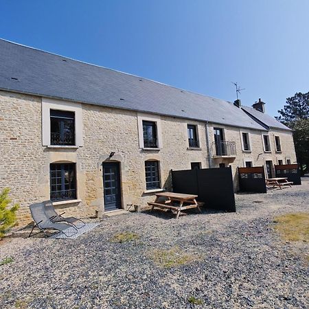 Le Domaine De La Gentilhommiere Situee Entre Bayeux Et Arromanches Les Bains Manvieux Exteriör bild